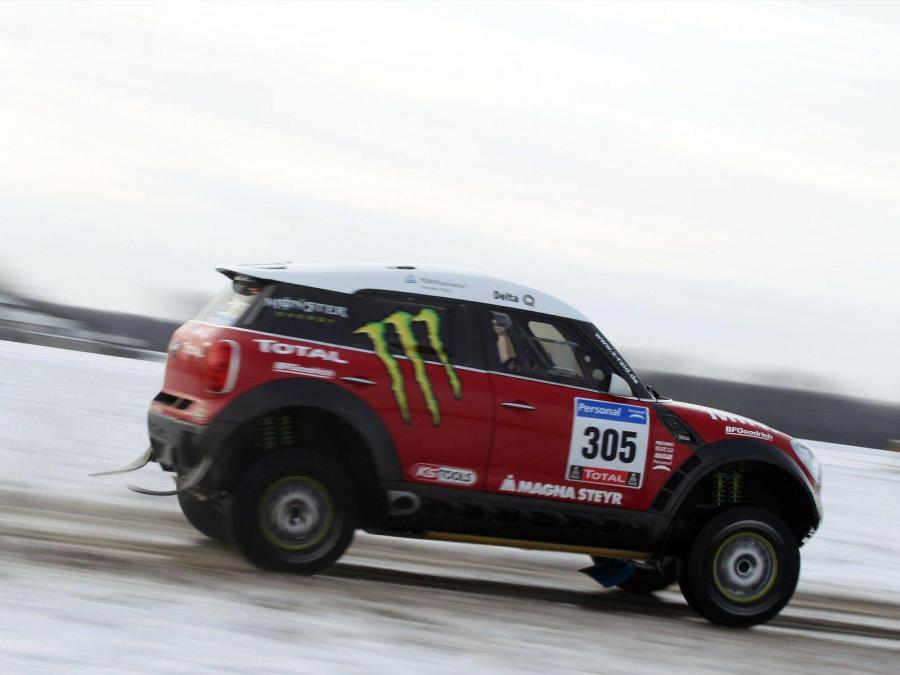  Mini Cooper Countryman All4 Dakar 2010 года  (фото 9 из 9)